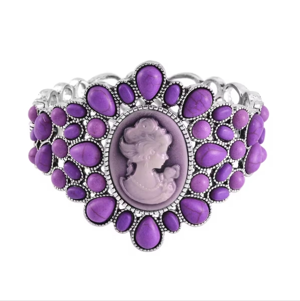 Cameo and Purple Howlite Bangle Bracelet in Silvertone (7.0In) 26.00 ct